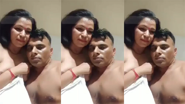 Cheater Hot Aunty Fucking With Lover In Hotel